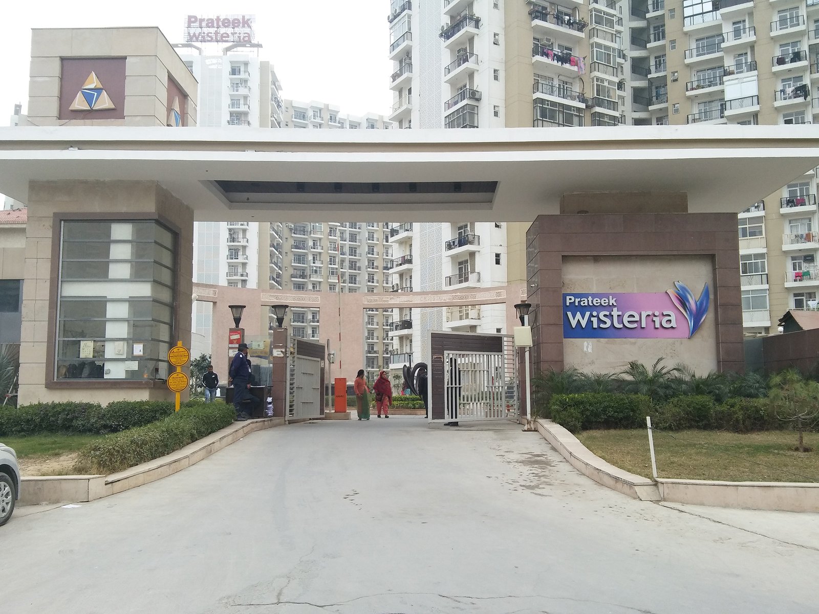 Prateek Wisteria, Sector 77, Noida